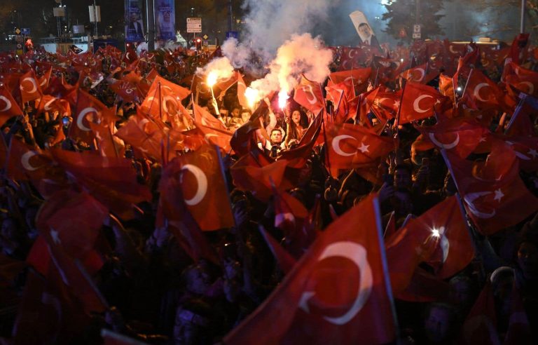 The opposition jubilant in Istanbul after a historic victory in the municipal elections