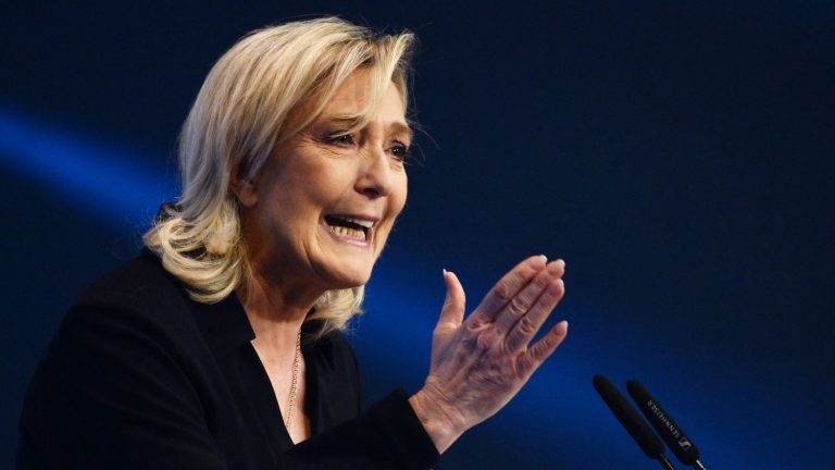 “The time for words has passed, Gabriel, we are waiting for action”, reacts Marine Le Pen