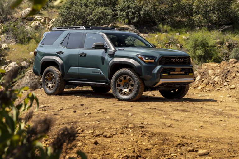 Toyota |  The legendary 4Runner is renewed after 15 years of inertia