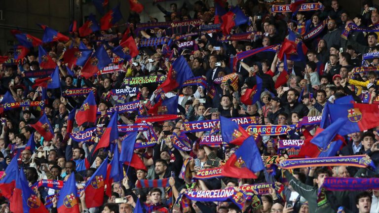 UEFA sanctions FC Barcelona for the “racist behavior” of certain supporters against PSG