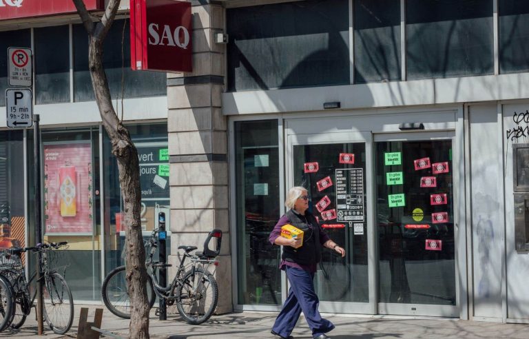 Union members of the Société des alcools du Québec begin a two-day walkout on Wednesday