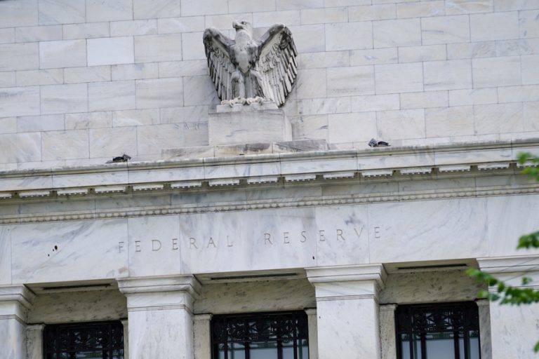 United States |  Fed official still forecasts rate cut in 2024