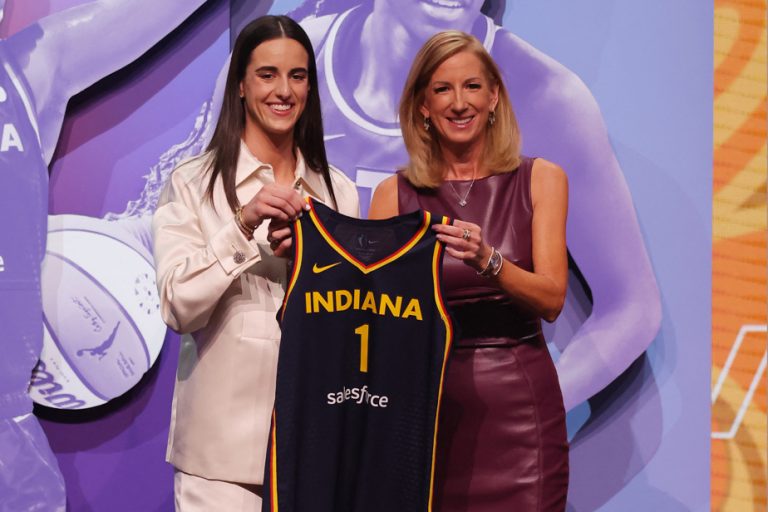 WNBA Draft |  Unsurprisingly, Caitlin Clark is the first drafted by the Indiana Fever