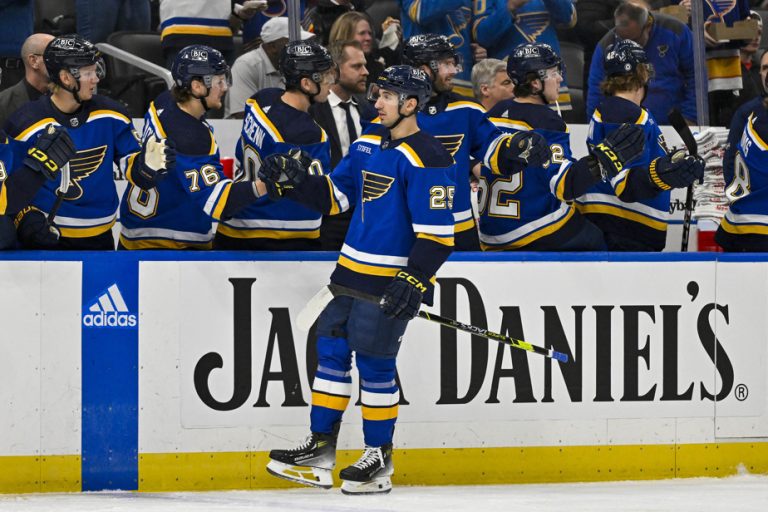 Wednesday in the NHL |  Blues win 5-2 against Blackhawks