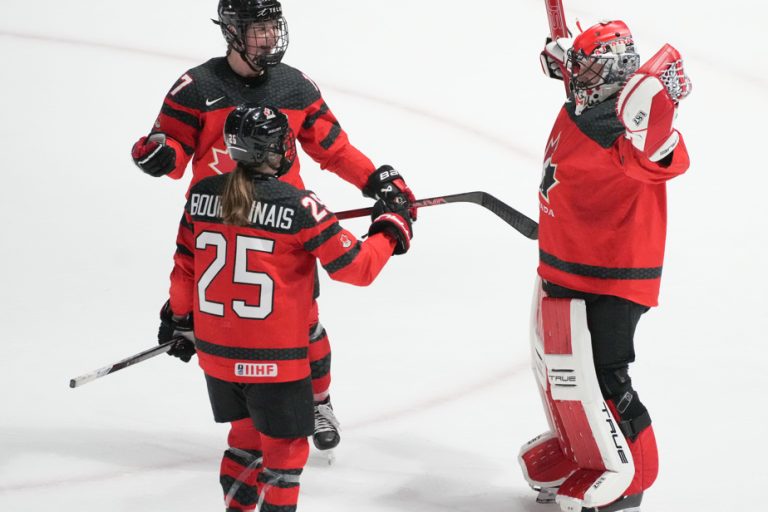 Women’s World Hockey Championship |  Led by O’Neill, Canada blanks Czechia 5-0