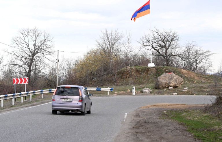 Yerevan and Baku begin to demarcate their common border