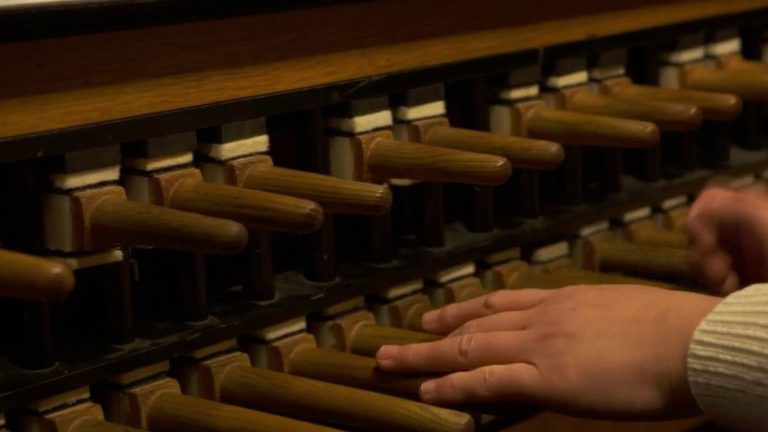 a school of bell ringers trains the carillonneurs of tomorrow