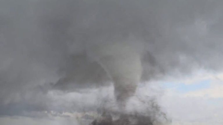 a wave of tornadoes sweeps the center of the country