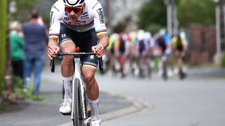 four men at the front, Mathieu van der Poel aims for the hat-trick… Follow the first Ardennes classic