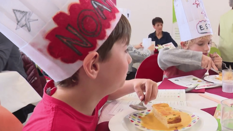 in the Alpes-Maritimes, students responsible for testing future menus