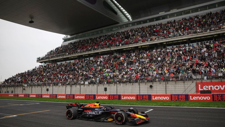 relive Max Verstappen’s easy victory in China