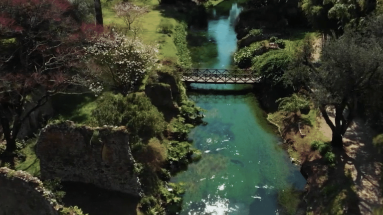 the garden of Ninfa, a little corner of paradise