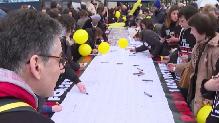 the release of hostages demanded during a demonstration in Paris