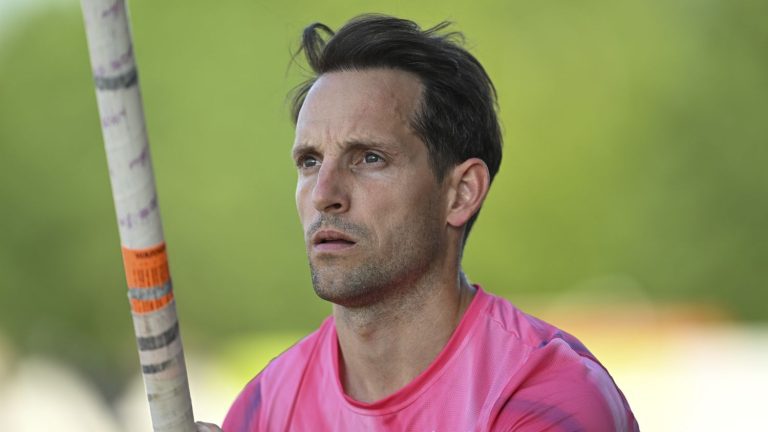 the slow reconstruction of Renaud Lavillenie, who still hopes to participate in the Games