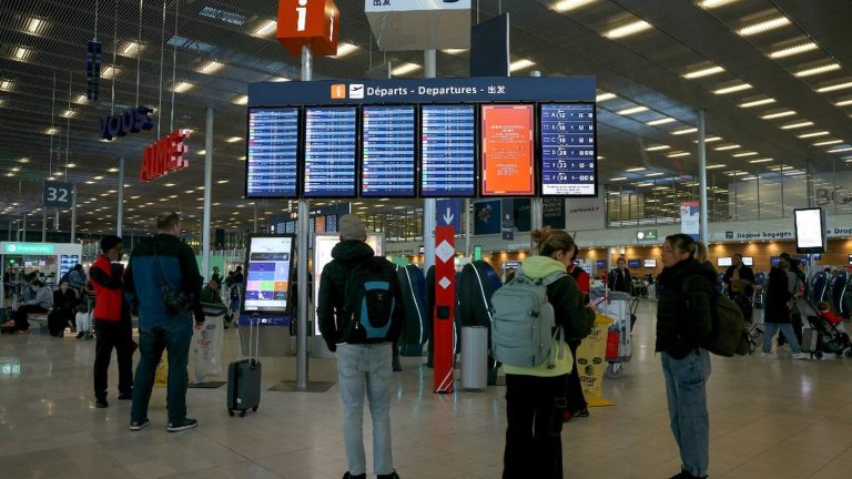 thousands of flights canceled this Thursday in France