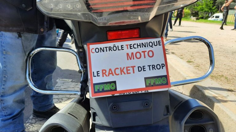 throughout France, thousands of bikers marched against the obligation of technical inspection of two wheels