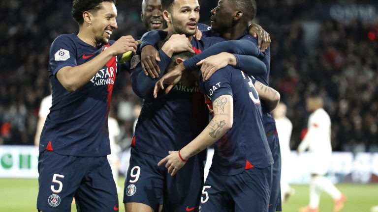 title evening for PSG, in complete sobriety