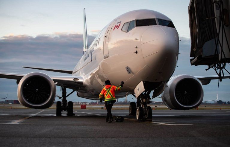 WestJet gives 72-hour lockout notice to mechanics union