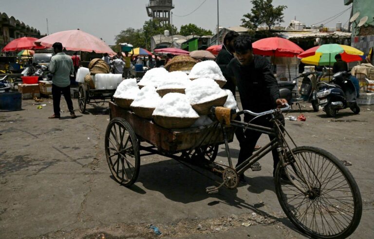 52.3°C recorded in New Delhi, a record for the city and for India