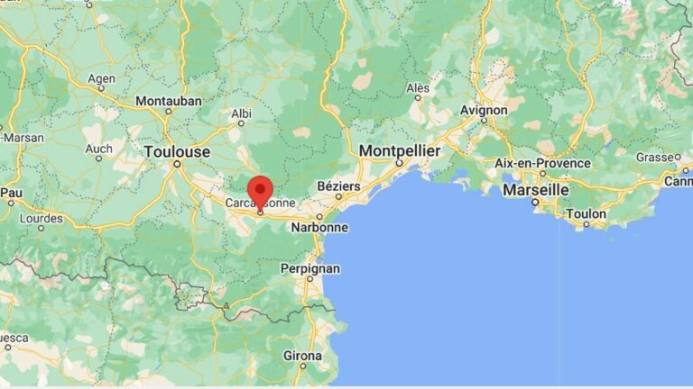 A 16-year-old high school student in police custody for threatening to kill a teacher in Aude