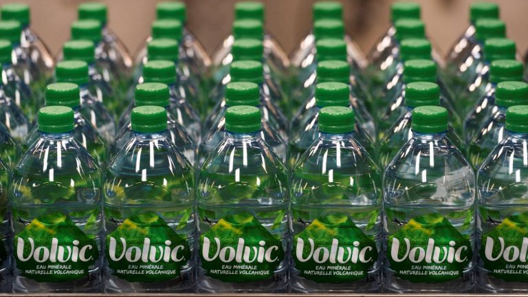 A Volvic factory in Puy-de-Dôme targeted by an arson attack on Wednesday morning, environmental tags found on site