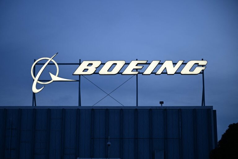 Boeing will invest 240 million in Quebec