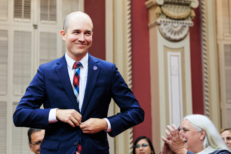 Alexandre Leduc confirms that he remains with Québec solidaire in a letter