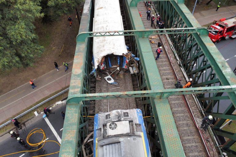 Argentina |  Collision between two trains in Buenos Aires, nearly 60 mostly minor injuries