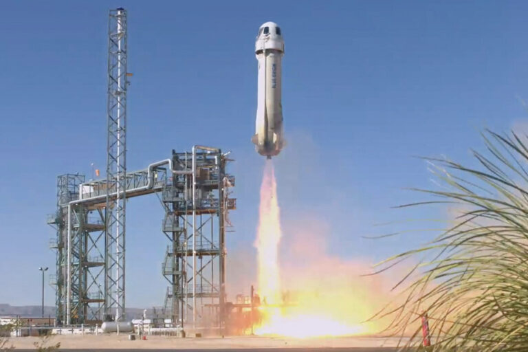 Blue Origin rocket takes off with six passengers on board