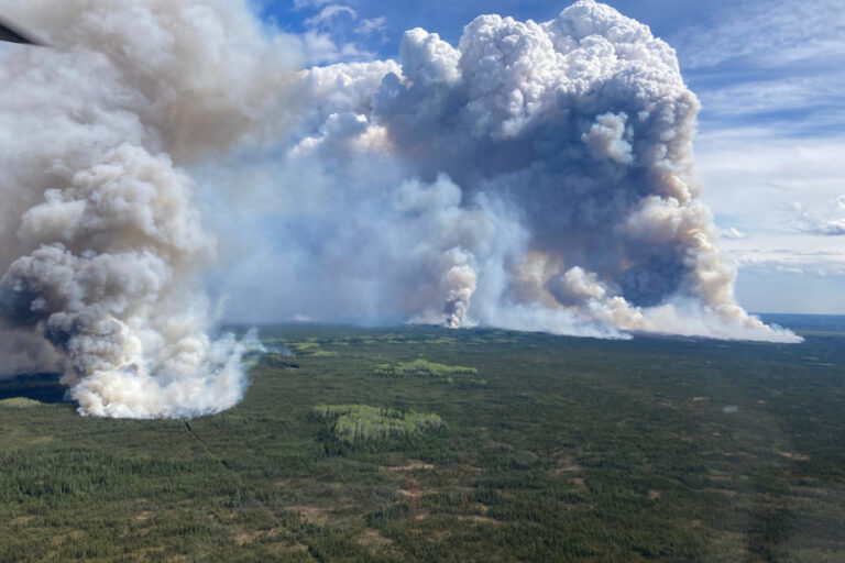 British Columbia |  Forest fires force new evacuations