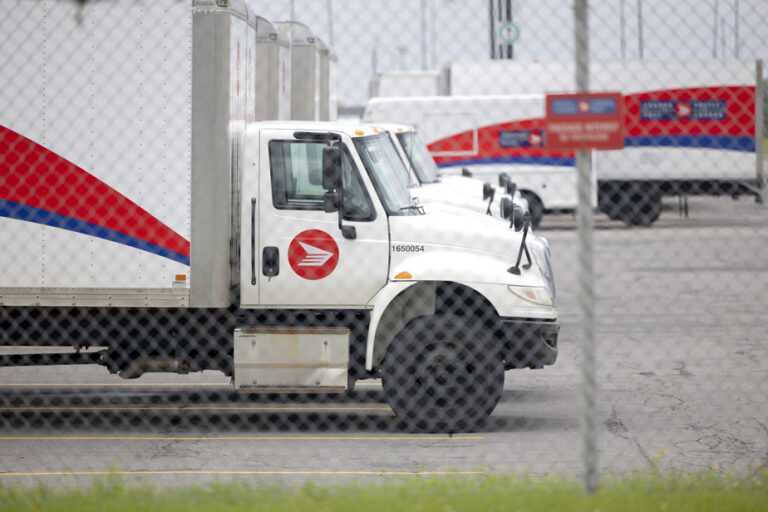 Canada Post |  Pre-tax loss of 76 million in the first quarter