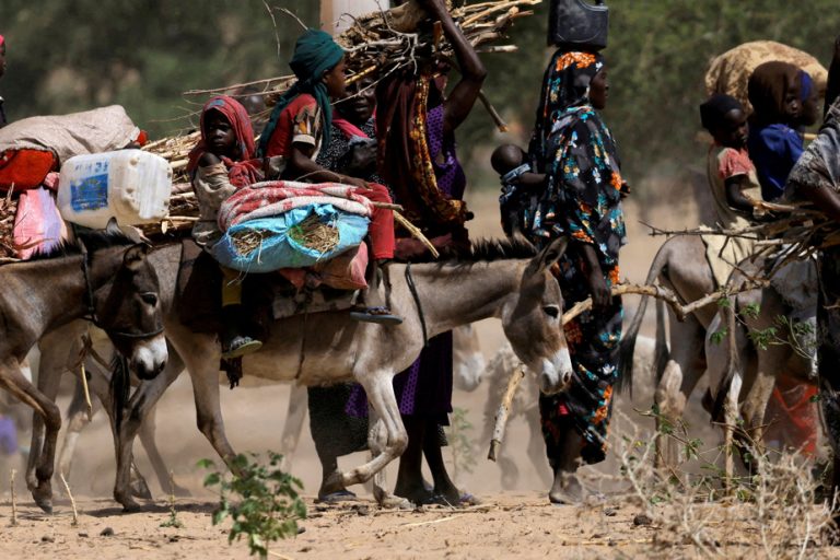 Darfur |  Human Rights Watch warns of “possible genocide”