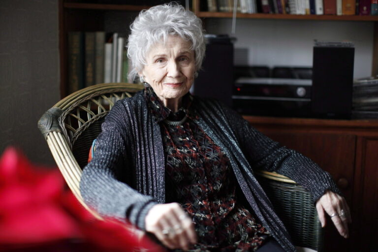 Canadian author Alice Munro has passed away