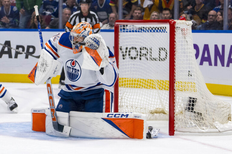 Edmonton Oilers |  Stuart Skinner back in net against the Canucks