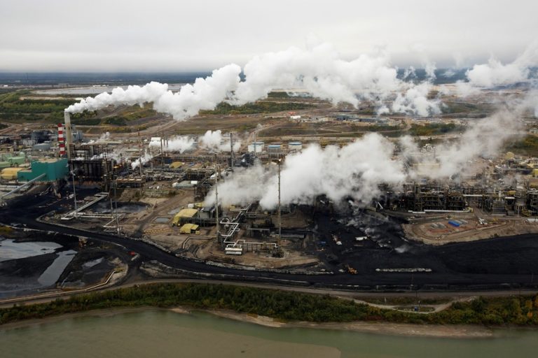 Federal Energy Minister defends carbon capture