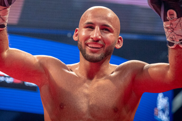 Gala at the Montreal Casino |  Mazlum Akdeniz downgrades Sebastian Ezequiel Aguirre