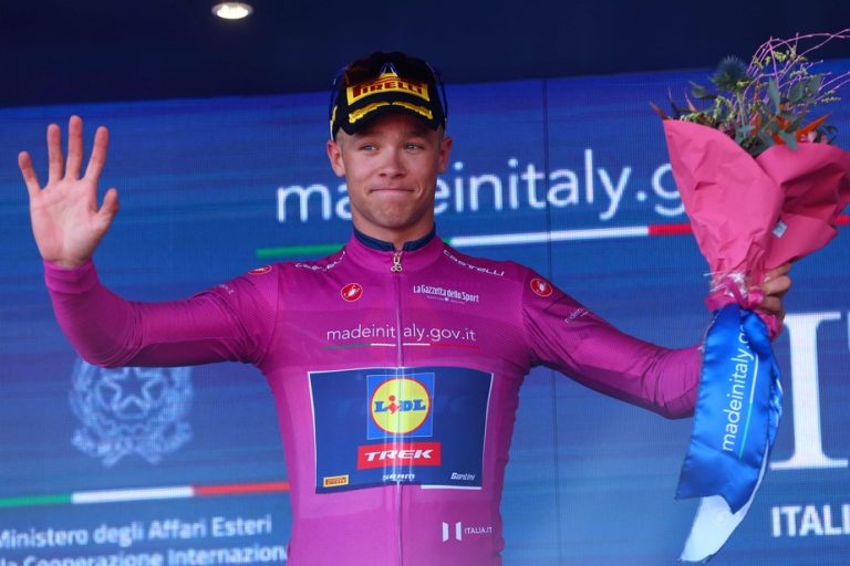 Giro |  Jonathan Milan wins the 4th stage;  Pogacar keeps the pink jersey