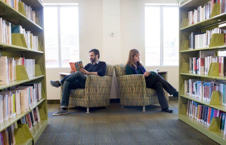 Give back the people of Quebec their libraries