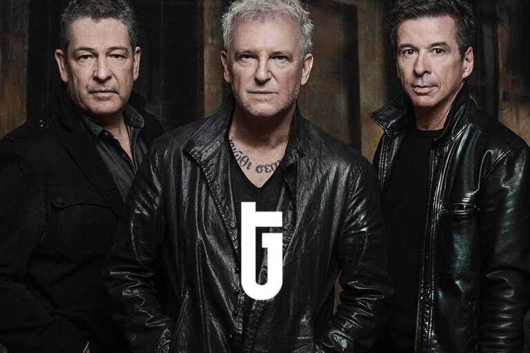 Glass Tiger in concert in Quebec in the fall