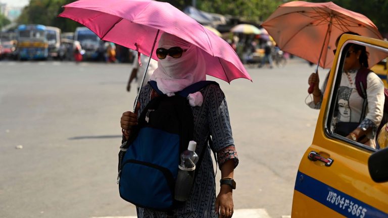 IN IMAGES, IN PICTURES.  India, Thailand, Bangladesh… Asia crushed by an endless extreme heat wave