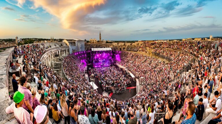 In Nîmes, end of construction in the arenas to host the 27th edition of the Open Air Music Festival