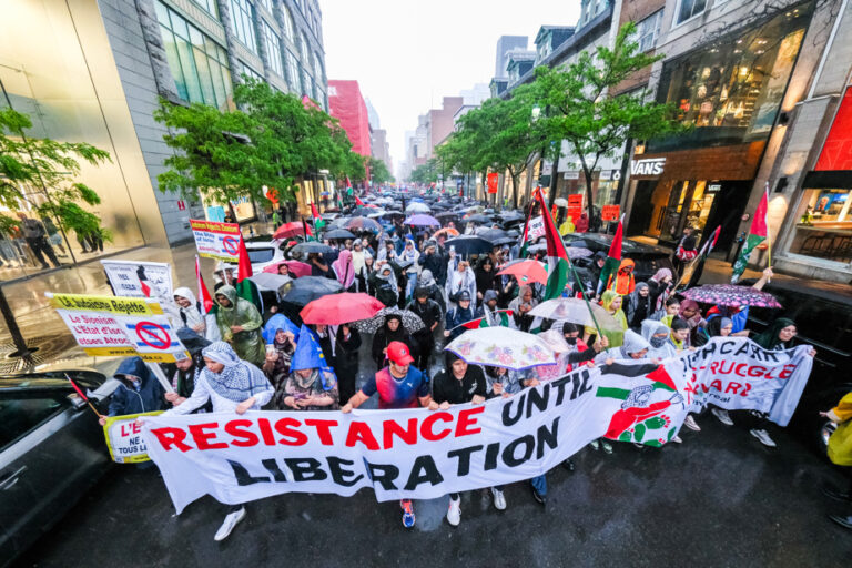 Israel and Hamas at war |  A hundred demonstrators in front of the United States consulate