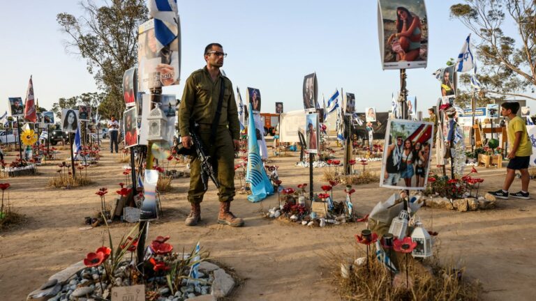 Israel pays tribute to its dead soldiers, especially those who fell during the conflict against Hamas