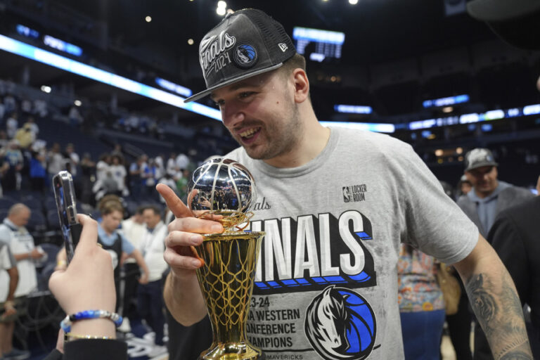 Mavericks reach NBA Finals