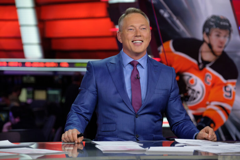 Media |  TSN host Darren Dutchyshen dies