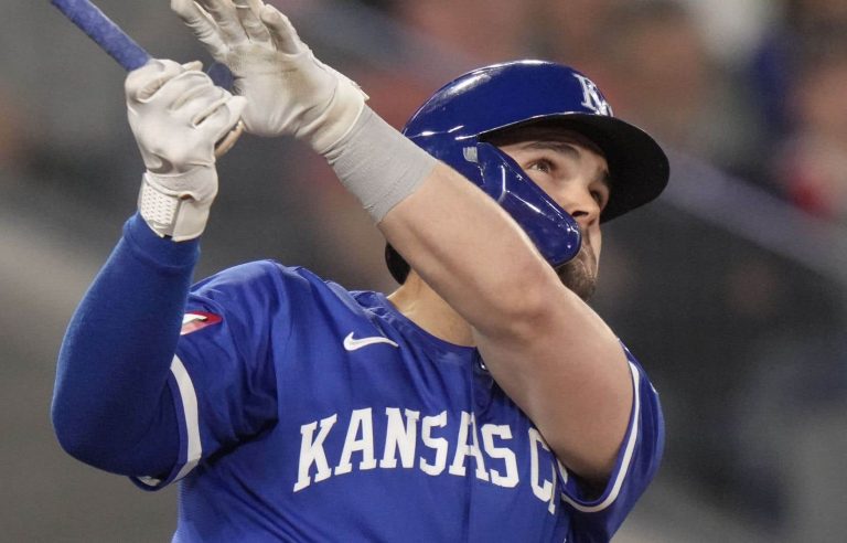 Michael Massey’s homer helps Royals beat Blue Jays 6-1