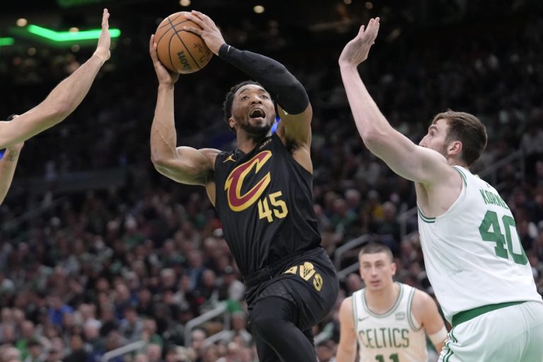 NBA |  Cavaliers tie series 1-1 against Celtics