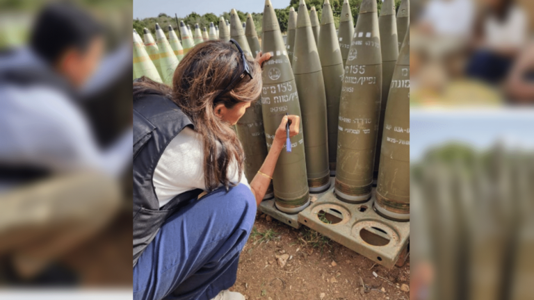 Nikki Haley, former US presidential candidate, photographed writing “Finish them off” on an Israeli shell