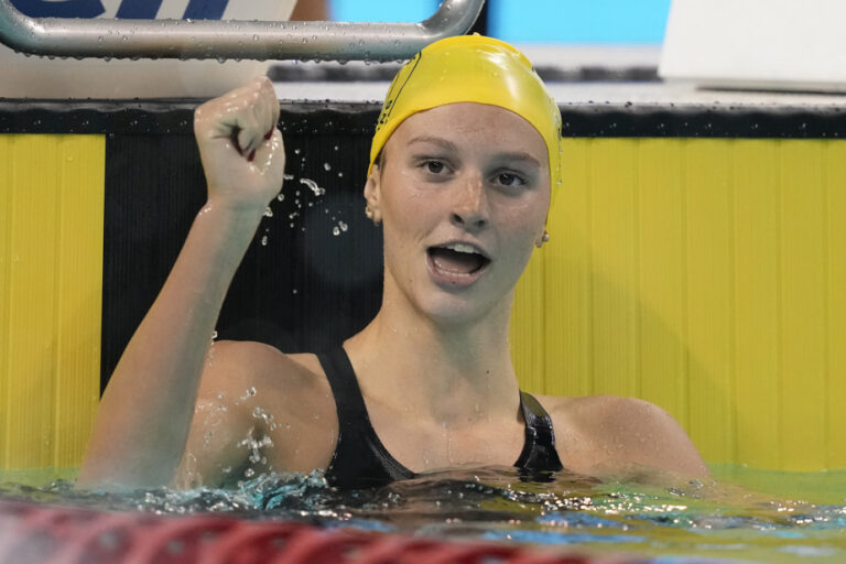 Olympic Swimming Trials |  Summer McIntosh breaks her world record in the 400 IM