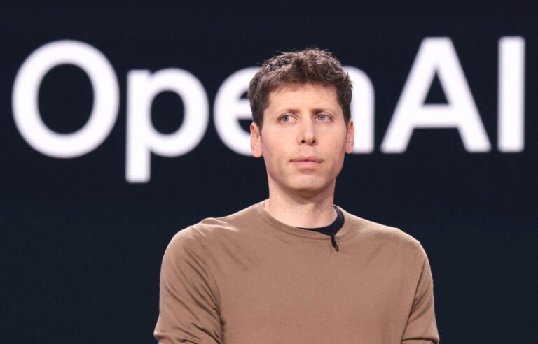 OpenAI, the company creating ChatGPT, wants to reassure with the creation of a monitoring committee